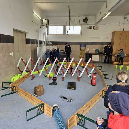 8c15584e-81c3-4db3-921f-7fc480738354